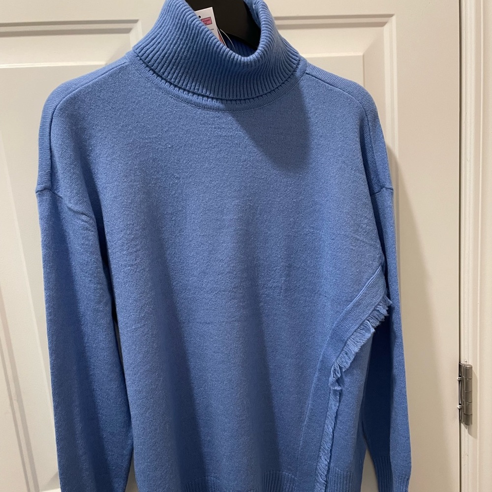 Vineyard Vines sweater, NWT, Sz M